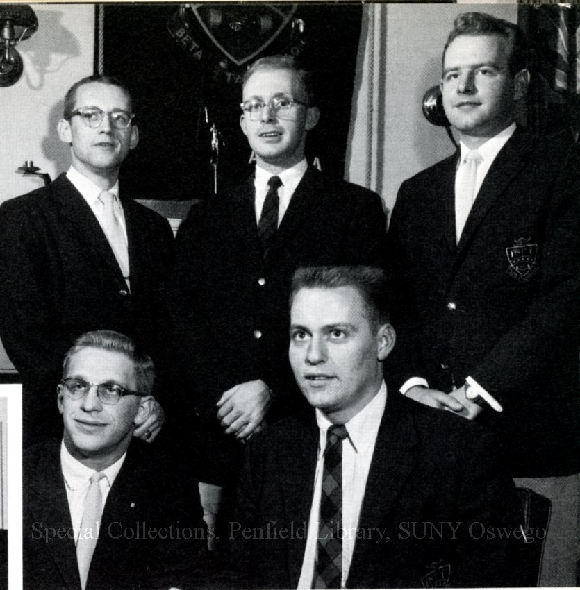 The Ontarian - 022  Class of 1959, DeCastro - DeLorenzo