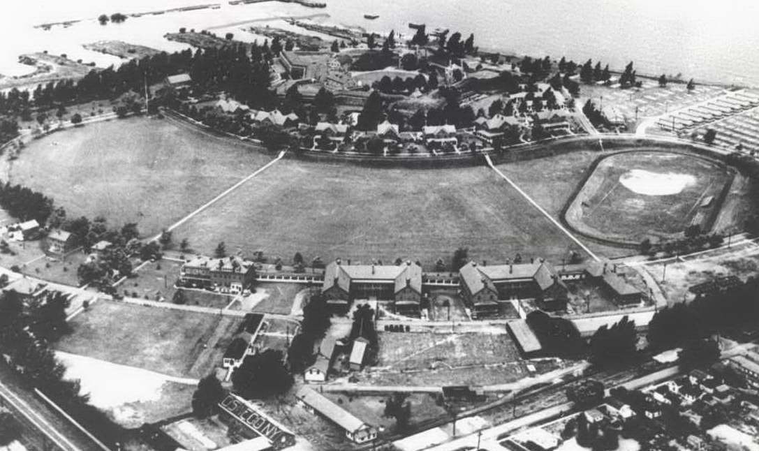 Fort Ontario, aerial view