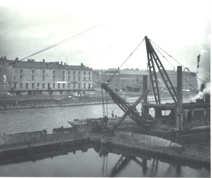 Oswego Canal dredger