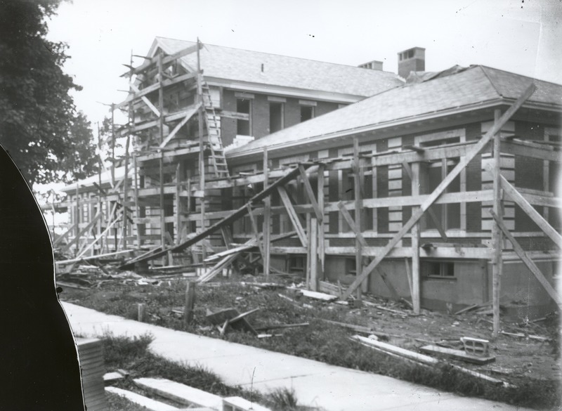 A. L. Lee Memorial Hospital construction photographs - A.