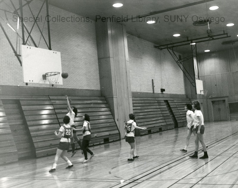 Women's Basketball - 15-02  Basketball game